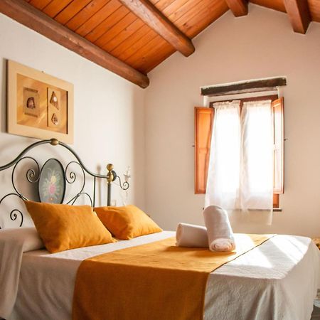 ホテル S'Ammentu House ボーザ エクステリア 写真
