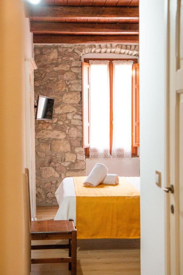 ホテル S'Ammentu House ボーザ エクステリア 写真